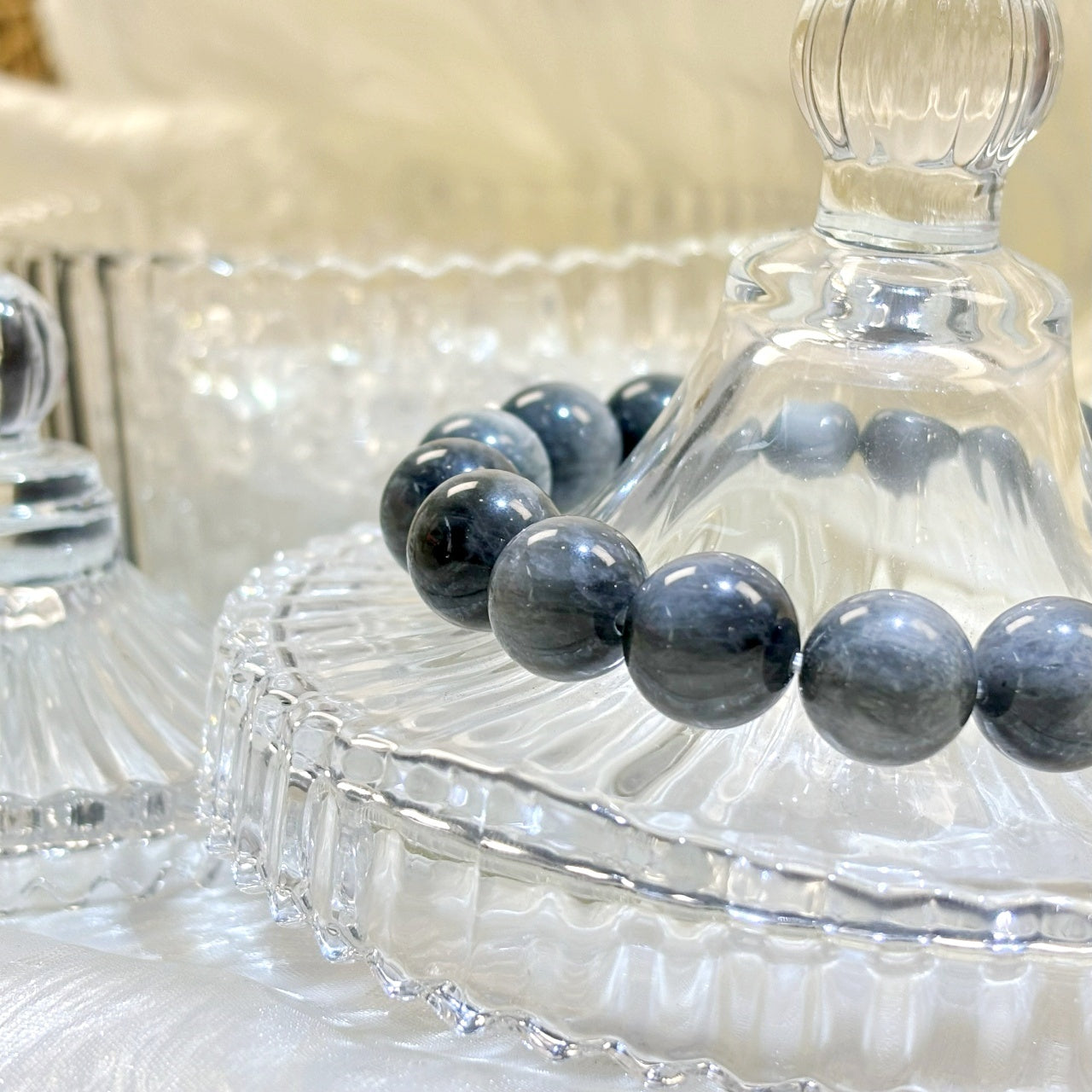 1104 Hawk’s Eye bracelet