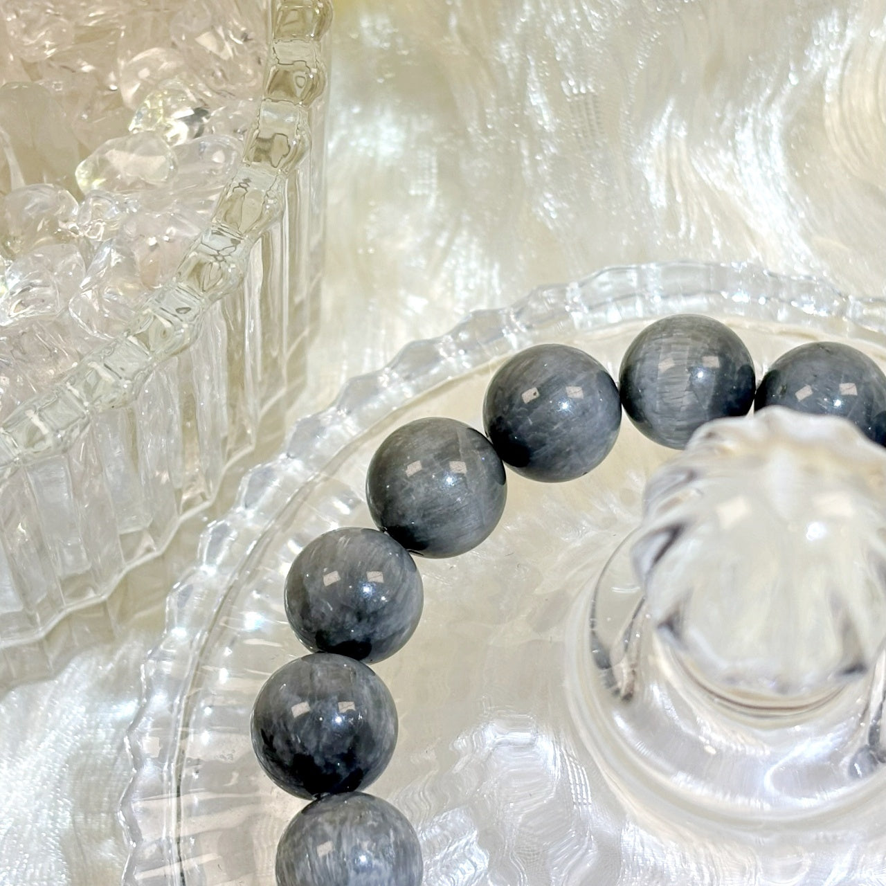 1104 Hawk’s Eye bracelet